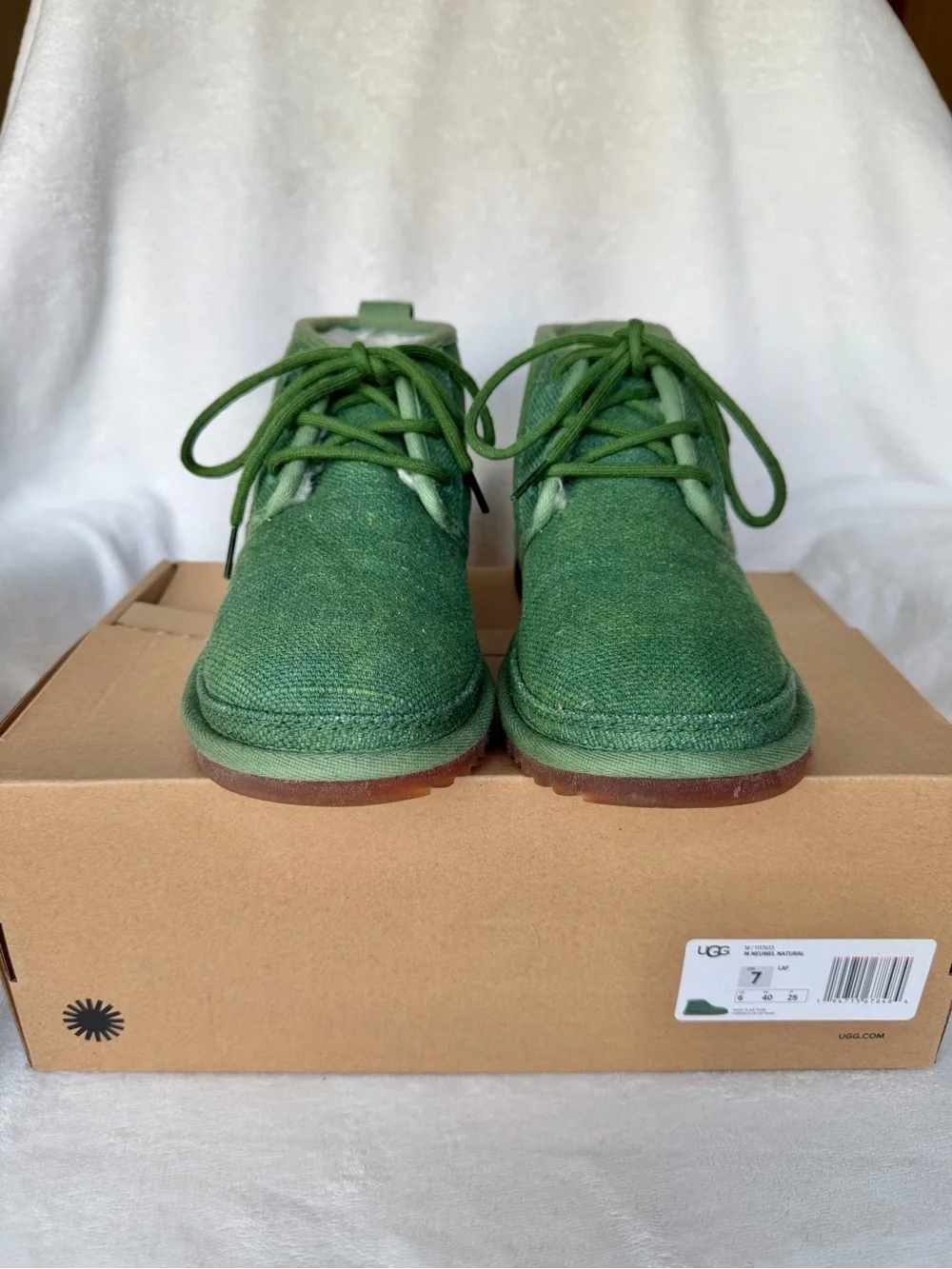 Size 7-UGG MEN’S NEUMEL NATURAL LACE-UP CHUKKA BOOTS 1117613 LEAF WMNS 8.5 W/Box
